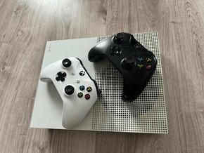 Predám Xbox one S 500GB - 3