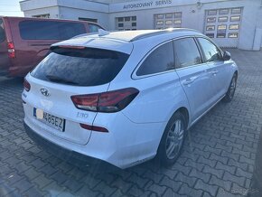 Hyundai i30 1.6 CRDi 136 Style  odp.DPH - 3