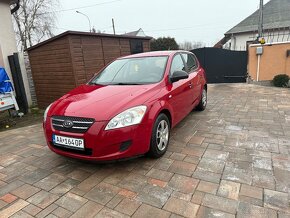 Kia Ceed 1.4 Benzín - 3