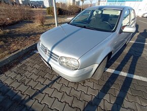 Volkswagen golf - 3