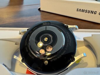 SAMSUNG Galaxy Watch 6 44mm strieborné - 3