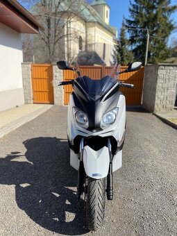 Predám Yamaha x max 125   6500km - 3