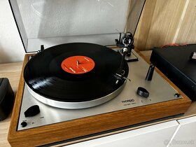 Gramofón Thorens s individualnym dizajnom - 3