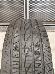 RoyalBlack Winter zimné pneumatiky 235/45 R17 97H - 3