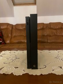 XBOX ONE X 1TB (4k) s krabicou + hry - 3