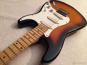 Predám Elektrickú gitaru Stratocaster CHERI - 3