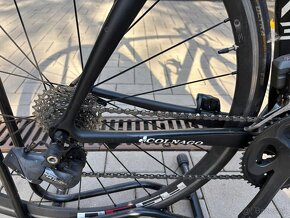 Karbónové Colnago s Ultegrou Di2 , rafikovymi brzdami - 3