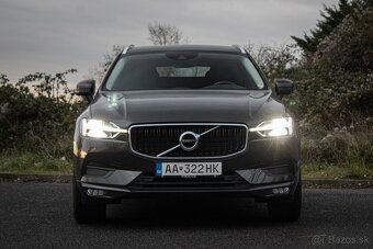 Volvo XC60 B4 Momentum Pro AWD A/T - 3