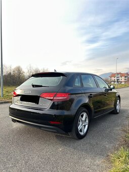 Audi A3 35 TFSI Stronic Sportback - 3