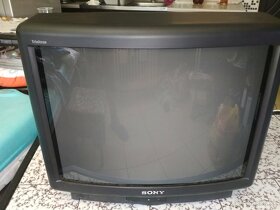 Predám starší televízor SONY - 3