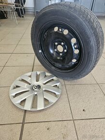 Zimné 185/60 R15 ... disk vw s puklicami - 3