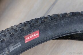 Schwalbe RACING RALPH a Ray 29x2.25" na dorazenie - 3