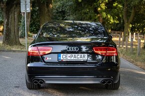 Audi S8 V8 - 3