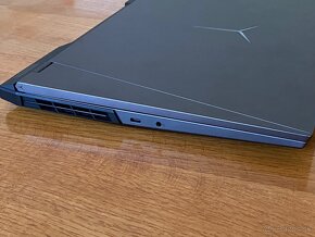 Lenovo Legion 5 Pro - 3