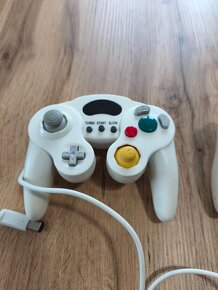 Nintendo Gamecube / Wii gamepad - 3