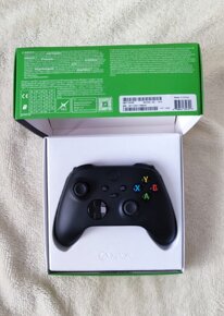 Xbox ovládač - 3