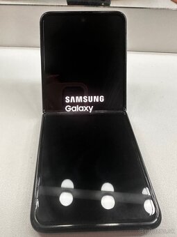 Samsung galaxi Z flip 3 - 3