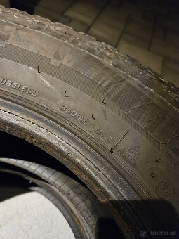 ZIMNÉ PNEU - Bridgestone 215/75 R16C - 2ks - 3