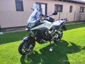 HONDA CROSSRUNNER VFR800X - 3