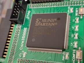 P: FPGA Xilinx Spartan XC3S500E - 3