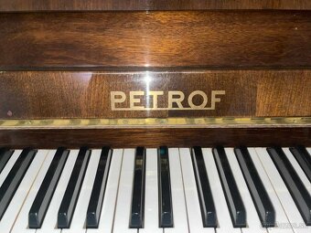 Piano Petrof - 3