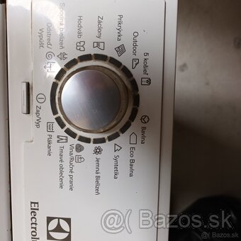 Predám práčku Electrolux plnenie z vrchu na 6kg prádla 1000o - 3