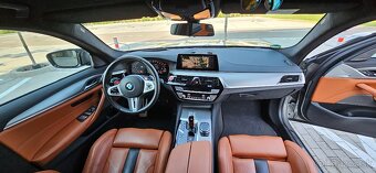 BMW M5 600k raketa - 3