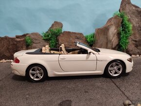 prodám model 1:18 BMW M6 cabrio - 3