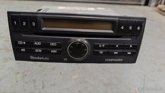 Skoda fabia 1 radio symphony - 3