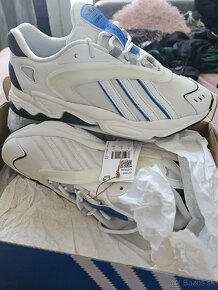 Adidas Oztral - 3