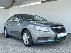 12- CHEVROLET Cruze, 2009, benzín, 1.6i, 83 kW - 3