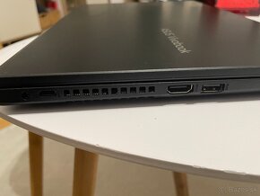 Asus VivoBook 15 - 3