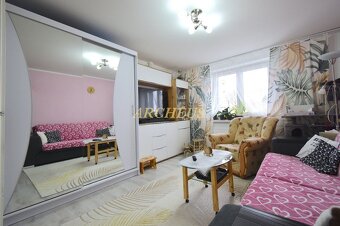 3D / EXKLUZÍVNE / 2 IZBOVÝ BYT, REKONŠTRUKCIA, KEŽMAROK,53m2 - 3