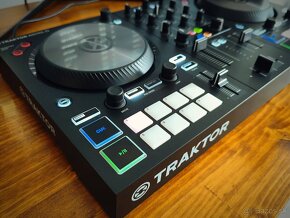 Native Instruments - Traktor S2 MK3 - 3