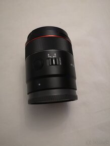 Samyang AF 24mm f/8FE Na Sony E Cena 199€ - 3