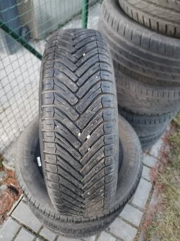 Predám zimné pneumatiky Michelin 165/70R14 - 3