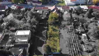 CENTRUM OBCE - RODINNÝ DOM, POZEMOK 1093 m², HLAVNÁ, VINIČNÉ - 3