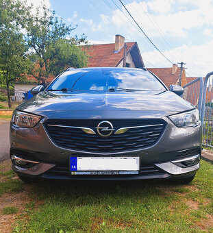 INSIGNIA Sports Tourer 2,0CDTi 170k - 3