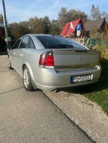 Opel Vectra C 2.2 DTI GTS - 3