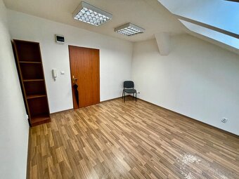 Priestor s umývadlom - 15 m2 - Moyzesova, Košice - 3