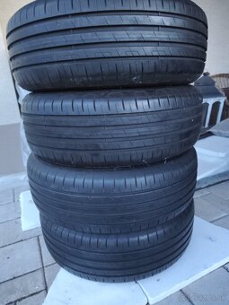 Letné pneumatiky Goodyear  205/60 R16 - 3