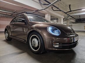 VW BEETLE 2,0 103kW Panorama Koža - 3