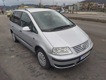 Volkswagen Sharan 1.9 TDI Comfortline - 3