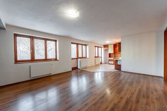 4 izbový byt s balkónom a garážou, Košice - Adlerova - 3