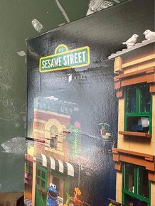 Lego Ideas Sesame Street 21324 - 3