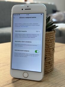 Apple iPhone 8 64GB - NOVÁ BATÉRIA - 3