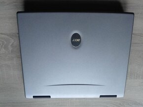Acer TM. Windows XP SP3. LPT port/konektor. Floppy disk 3,5“ - 3