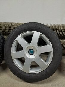 Pneu 205 /55 r16 - 3