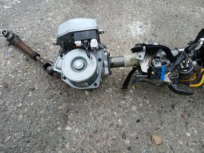 Kia Ceed I lift 2009-2012 servo riadenie elektrické 563001H8 - 3