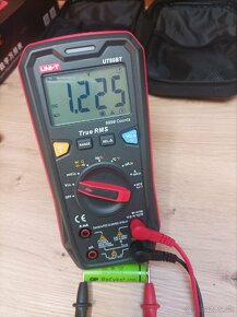 Nový Multimeter Uni-t UT60BT - 3